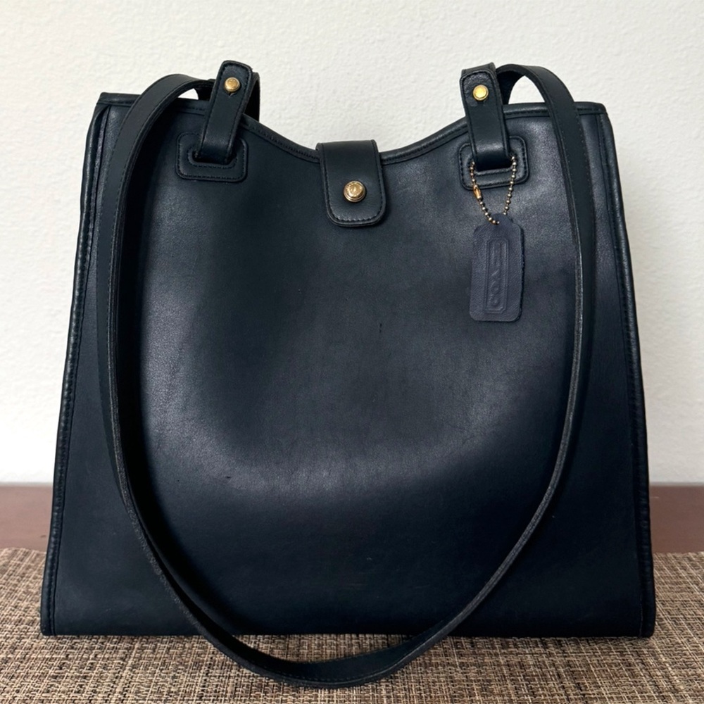 ❤️SOLD❤️Vintage Coach Navy Dover Bag #9900 - Picture 1 of 10